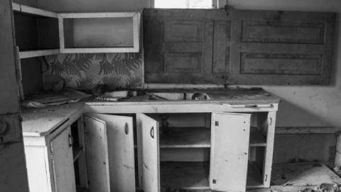 Have a Little Faith - Turin-Abandoned-Church33.jpg