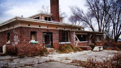 Snowing at Camp 30 - Camp-30-Bowmanville394.jpg