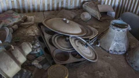 Visit to the Mansion - Mother-Marys-Messy-Mansion7.jpg