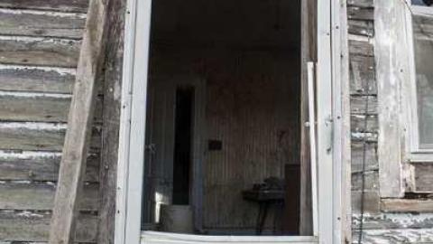 Visit to the Mansion - Mother-Marys-Messy-Mansion10.jpg