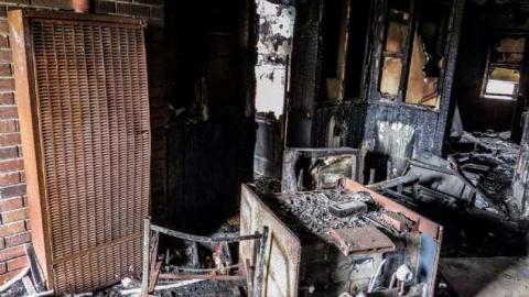 Tenikaitis Burning - de10.jpg