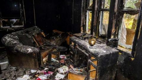 Tenikaitis Burning - wr13.jpg