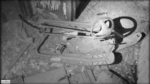 Lots of stuff - 100_030-DSC_0129.jpg