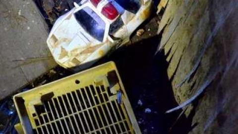 Lots of stuff - 105_035-DSC_0147.jpg