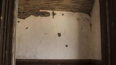 Beautiful Decay - guyitt_17.jpg