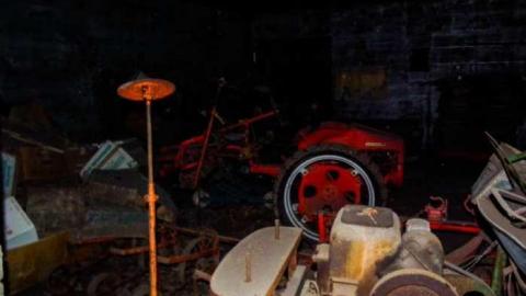 Inside and out - DSCF5712.jpg