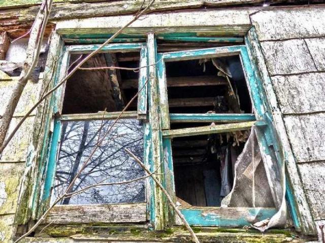 It still stands - 2.jpg