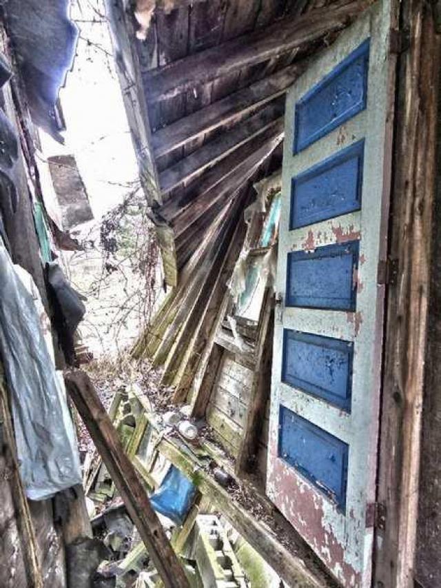 It still stands - 5.jpg