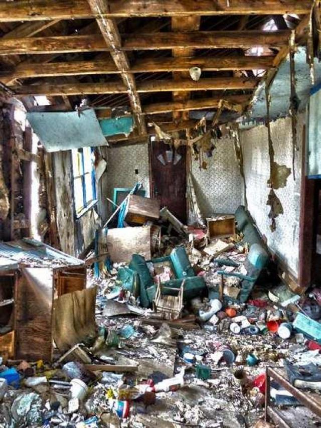 It still stands - 7.jpg