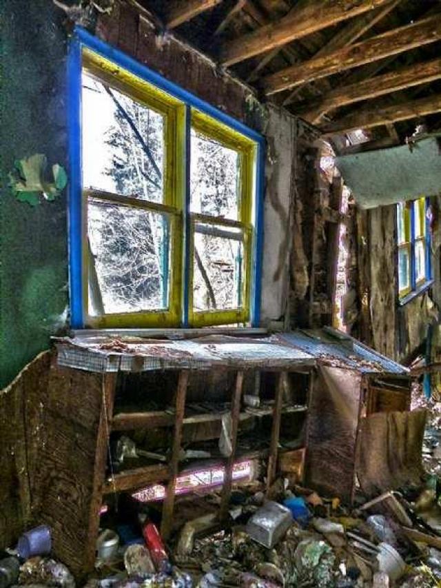 It still stands - 8.jpg