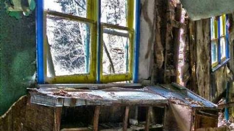 It still stands - 8.jpg