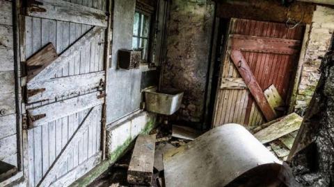 Old Bow Park Sub-Farm - 19 - IMG_7783-2.jpg