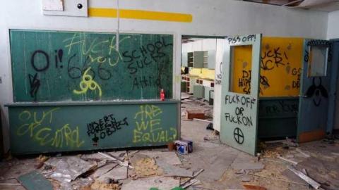 Dec 29/13 - Bowmanville-Senior-Public-School305.jpg