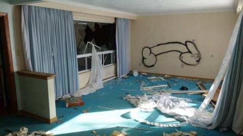 Jan 4/14 - Neighbour-to-276721.jpg