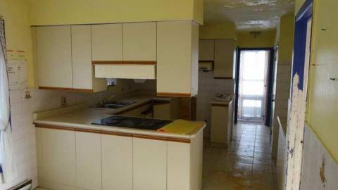 Jan 4/14 - 70s-Bungalow6.jpg