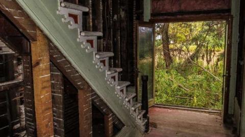 Doorway to Nowhere - 04 - IMG_7653-2.jpg