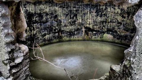 Ruins in Winter - 40-Years-After-the-Fire14.jpg