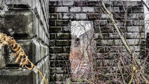 Ruins in Winter - 40-Years-After-the-Fire8.jpg