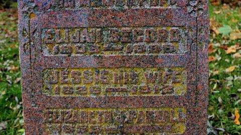 Take Me to the River - Riverside-Pioneer-Cemetery19.jpg