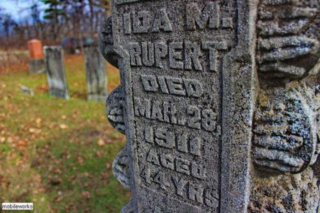 Riverside Pioneer Cemetery photo 3