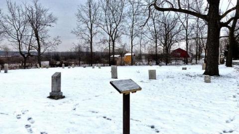 Winter 2013 - Fort-Erie-Coloured-Cemetery5.jpg