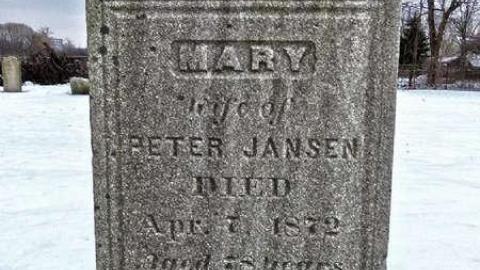 Winter 2013 - Fort-Erie-Coloured-Cemetery7.jpg