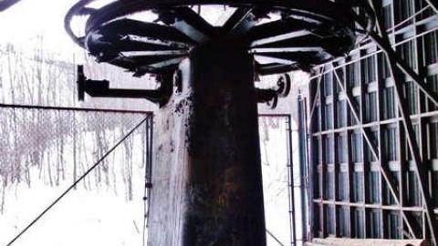 Dead Lift - Can-not-get-a-Lift3.jpg