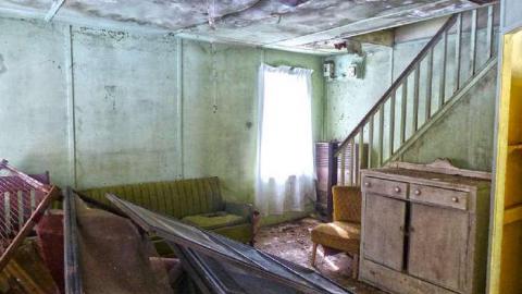 Anthens Beach Threesome - Anthes-Beach-Houses15.jpg