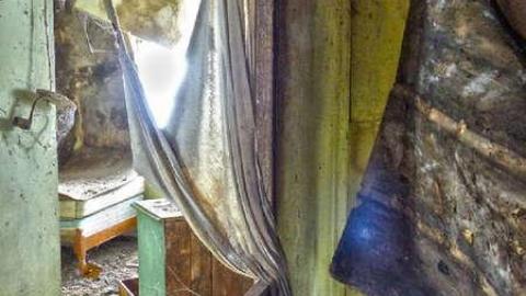 Anthens Beach Threesome - Anthes-Beach-Houses18.jpg