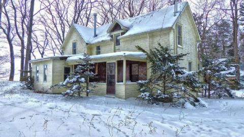 Anthens Beach Threesome - Anthes-Beach-Houses23.jpg