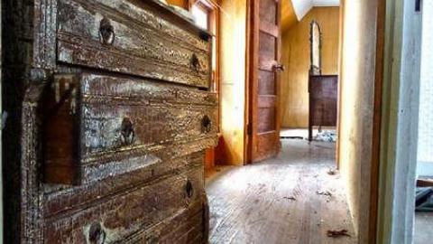 Anthens Beach Threesome - Anthes-Beach-Houses27.jpg