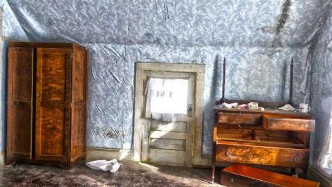 Anthens Beach Threesome - Anthes-Beach-Houses31.jpg