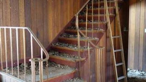 Feb 2014 - House-with-a-View101.jpg