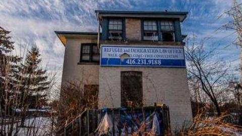 Eskimo Immigration - Toronto, Ontario