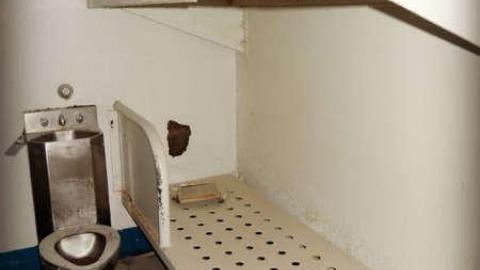 Breaking In - The-Newer-Don-Jail84.jpg