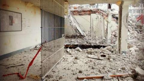 Breaking In - The-Newer-Don-Jail87.jpg