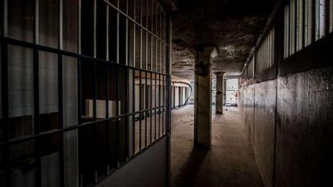 Framed!! - The-Newer-Don-Jail3.jpg