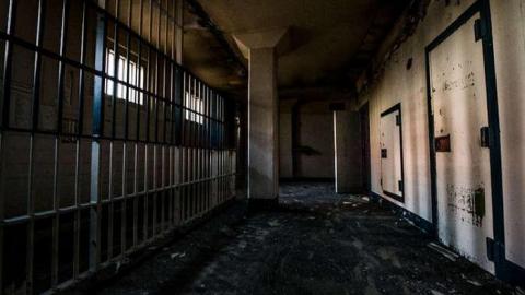 Framed!! - The-Newer-Don-Jail4.jpg