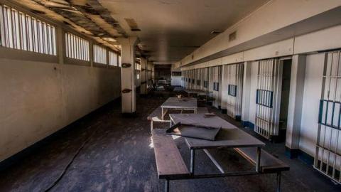 Framed!! - The-Newer-Don-Jail23.jpg