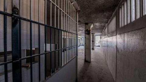 Framed!! - The-Newer-Don-Jail25.jpg