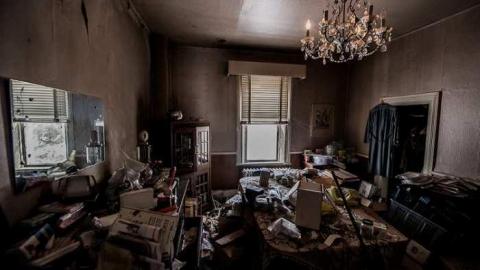 Too Much Too Handle - Mother in the Eyes-8768.jpg