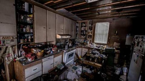 Too Much Too Handle - Mother in the Eyes-8784.jpg