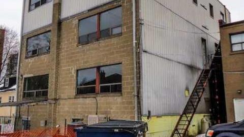 Zee Nada - 103.5-Radio-Station13.jpg