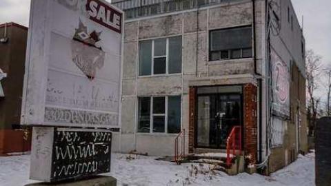 Zee Nada - 103.5-Radio-Station5.jpg