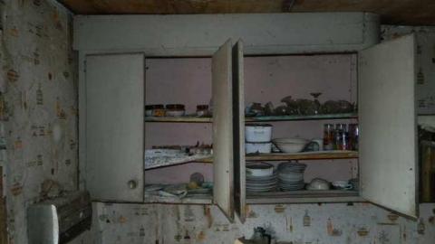 Upstairs April 2013 - Farmhouse-NE-of-Fergus55.jpg