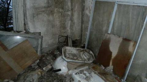 Upstairs April 2013 - Farmhouse-NE-of-Fergus61.jpg