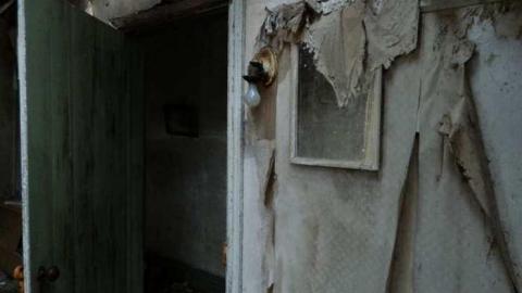 Upstairs April 2013 - Farmhouse-NE-of-Fergus68.jpg