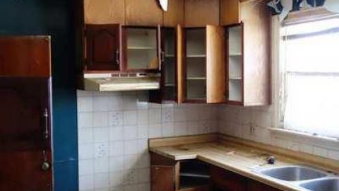 March 2014 - Squatter-House61.jpg