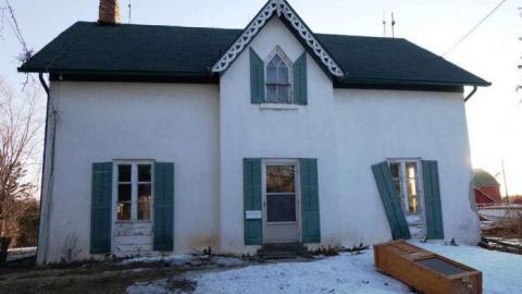 March 2014 cover photo