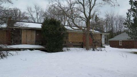 435 - TGTN-3-Roomy-Gazebo-House6.jpg